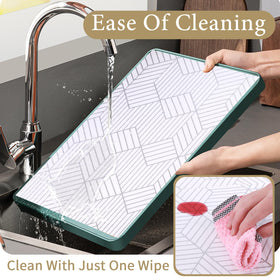 Kimhan easy-clean liner resists stains for tidy interiors.