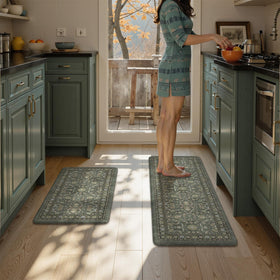 KIMODE memory foam provides gentle support while cooking