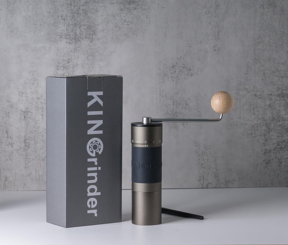KINGrinder K6 interior adjustment dial supports fine to coarse settings for various brews