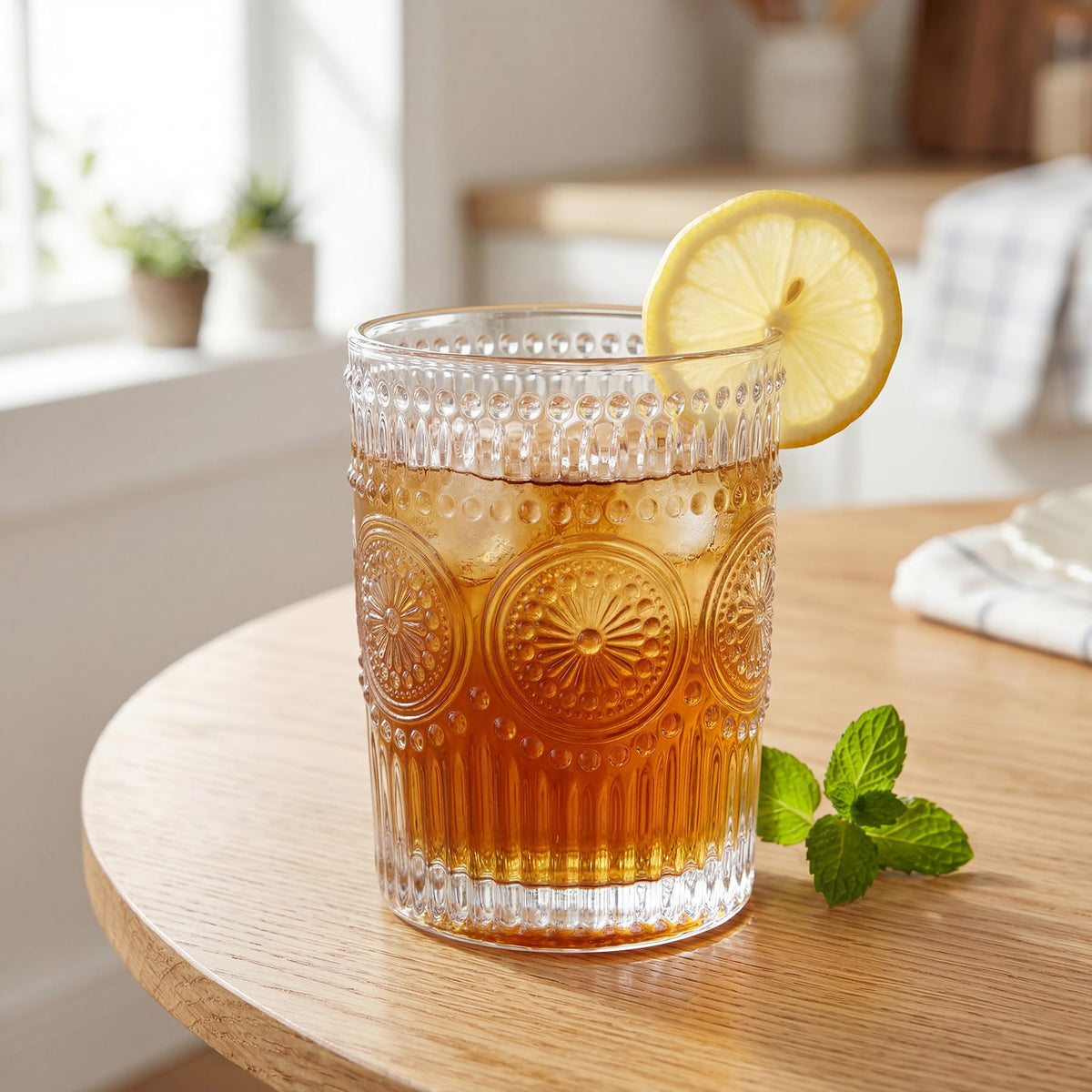 Kingrol crystal-clear dining glass for everyday beverages, hot or cold.