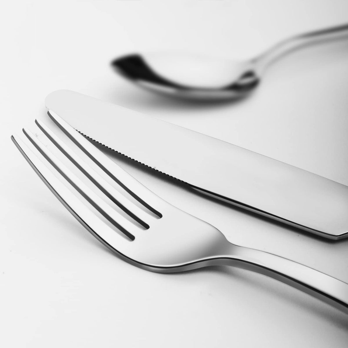 Kingstone 8-inch dinner forks designed for balanced, comfortable handling.