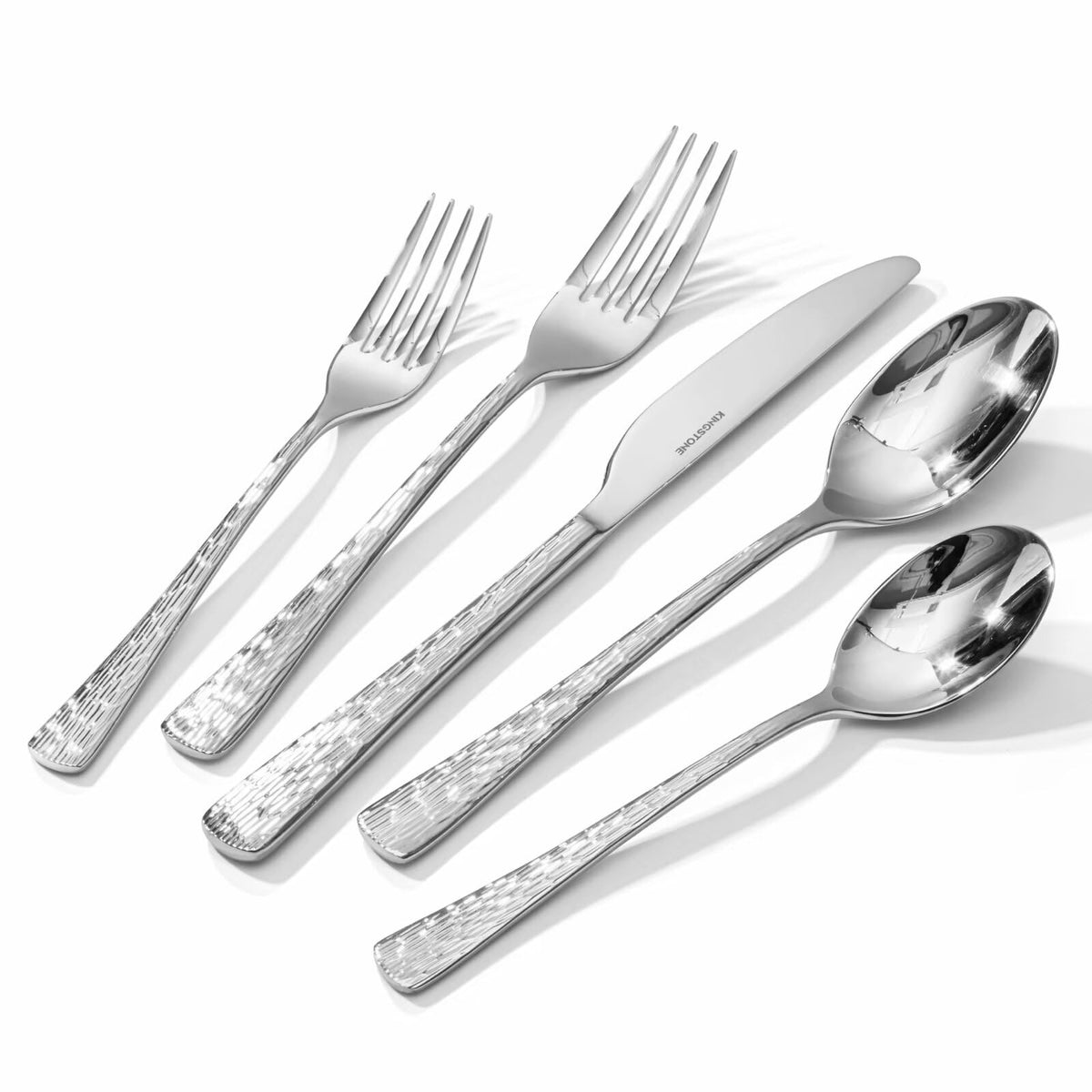 Gift-ready silverware set for weddings or housewarmings.