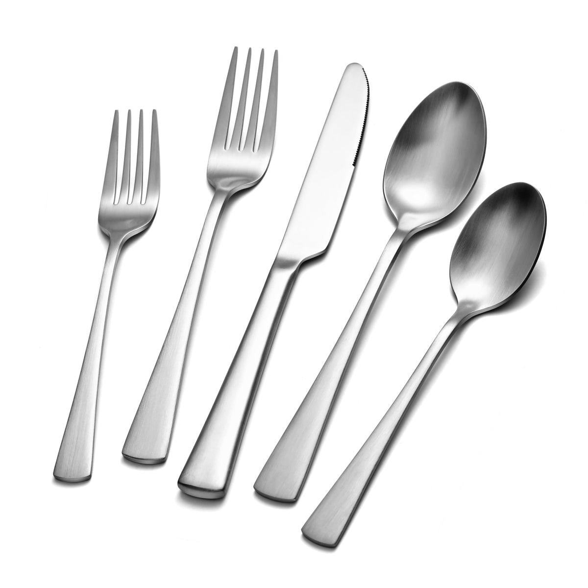 KINGSTONE silverware set for 8 in a table setting, perfect for family dinners.