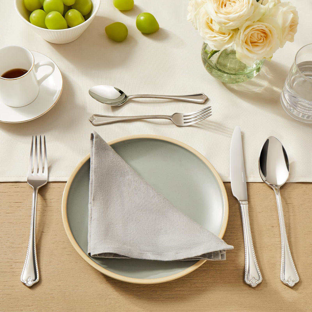 KINGSTONE dishwasher-safe flatware simplifies cleanup after meals.