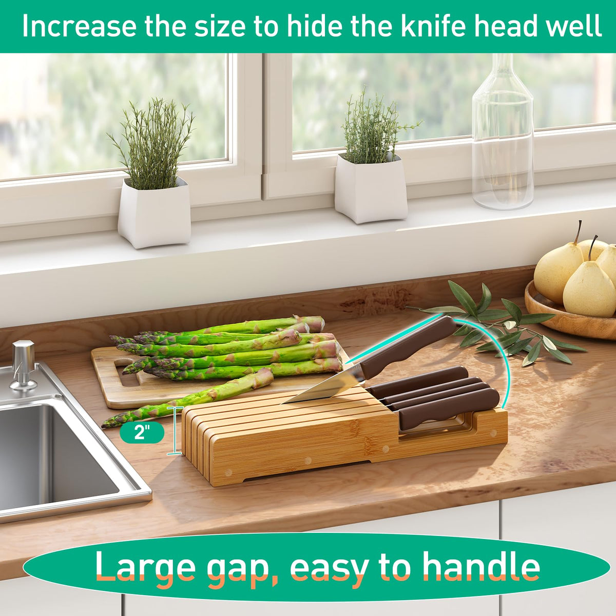 Sunken-handle design of Kiplant drawer insert enables space for easy knife removal.