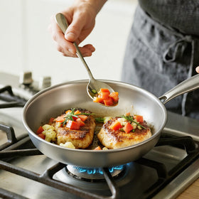 Kirecoo Tri-Ply Pan is dishwasher and oven safe up to 400°F.