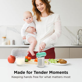 Kitchen Mama Mini Plus Teal no food contact with blade for safety