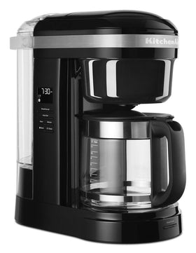 KitchenAid 12-cup coffee maker spiral showerhead delivers even extraction for a richer brew.