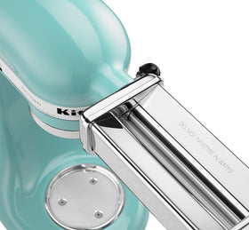 KitchenAid 5-Qt stainless bowl with handle eases loading and pouring.