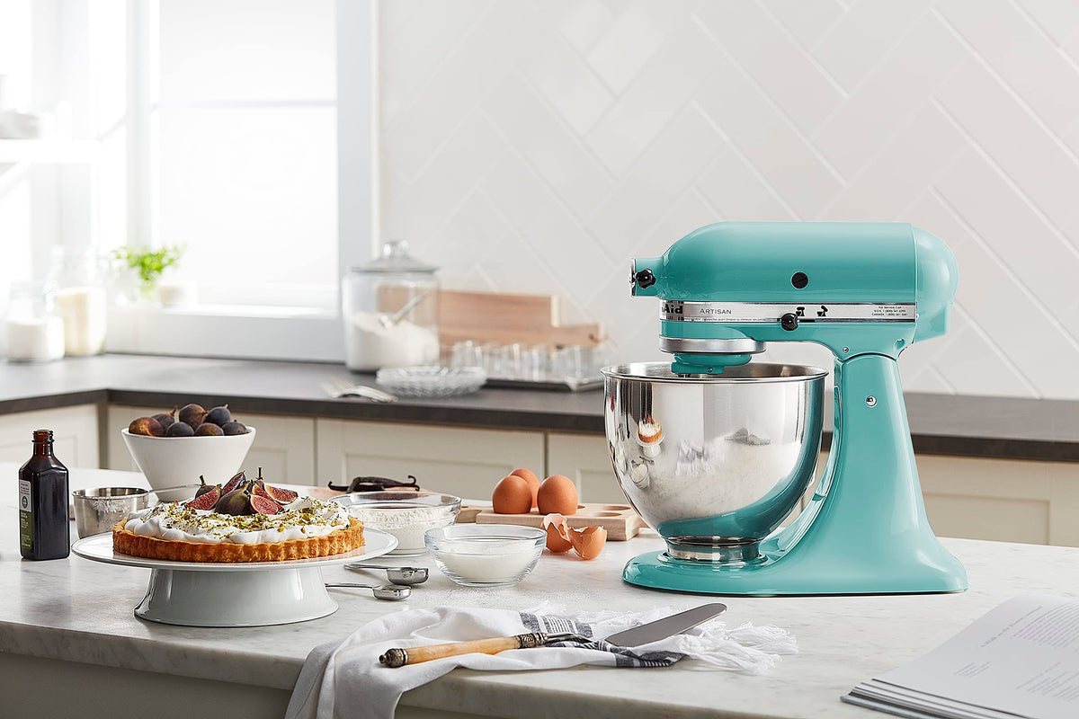 KitchenAid 59-point planetary mixing action for thorough ingredient incorporation.
