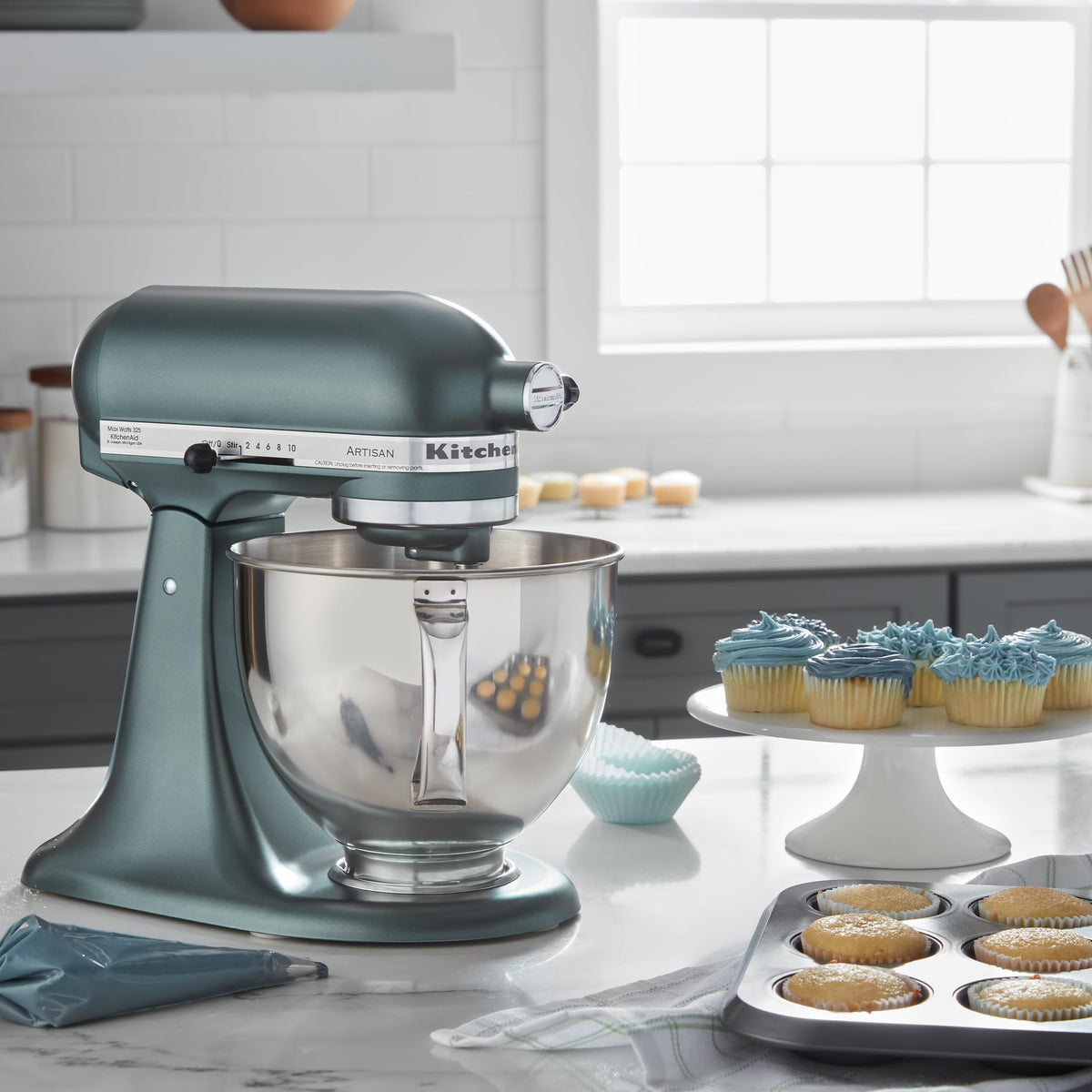 KitchenAid Artisan tilt-head design allows easy access to the bowl and safe, controlled mixing.