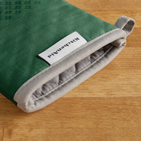 KitchenAid Asteroid two-pack oven mitts ready for display or store away together.