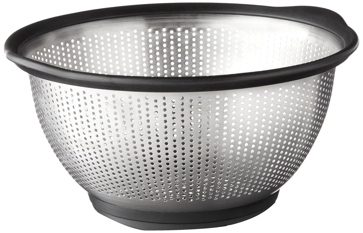 KitchenAid colander 5 qt in black front view for sturdy rinsing and easy handling.