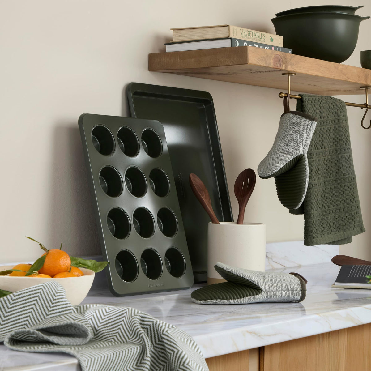 KitchenAid Evergreen hanging loop towel ready for air drying and display.