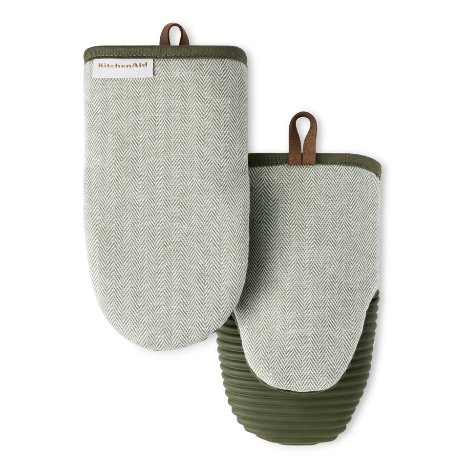 KitchenAid Evergreen herringbone ribbed silicone palms for secure grip on hot pans
