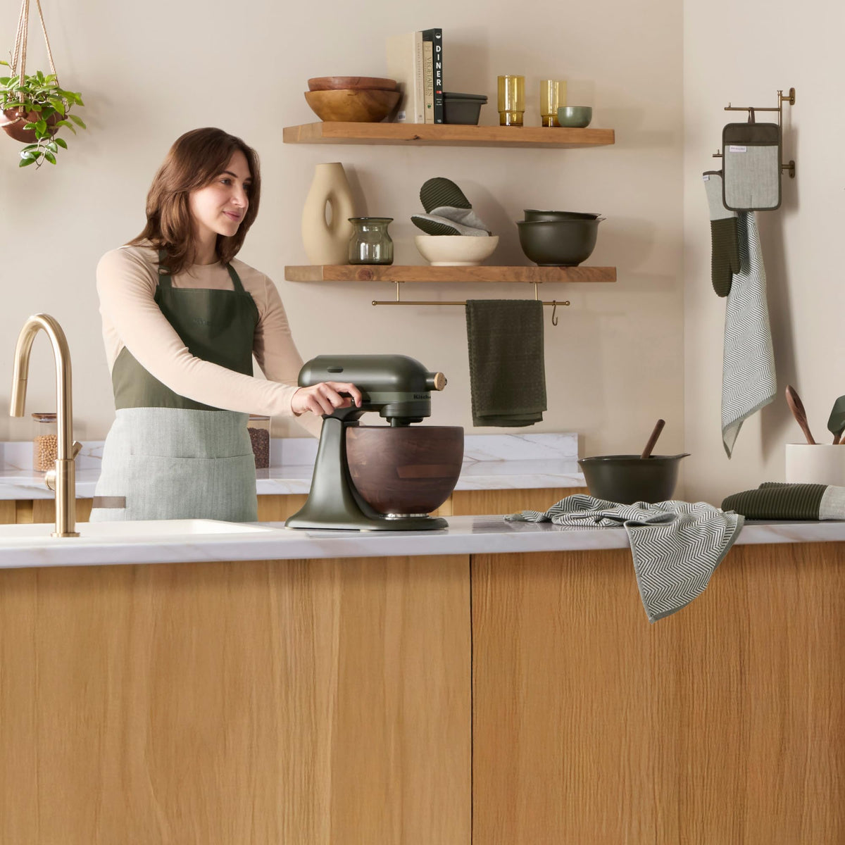 KITCHENAID Evergreen waterproof silicone resists spills and cleans easily after cooking.