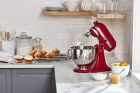 KitchenAid K45WW whipped-cream demo shows light, fluffy results.