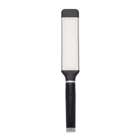 KitchenAid KE321OHOBA ergonomic handle for comfortable, extended prep