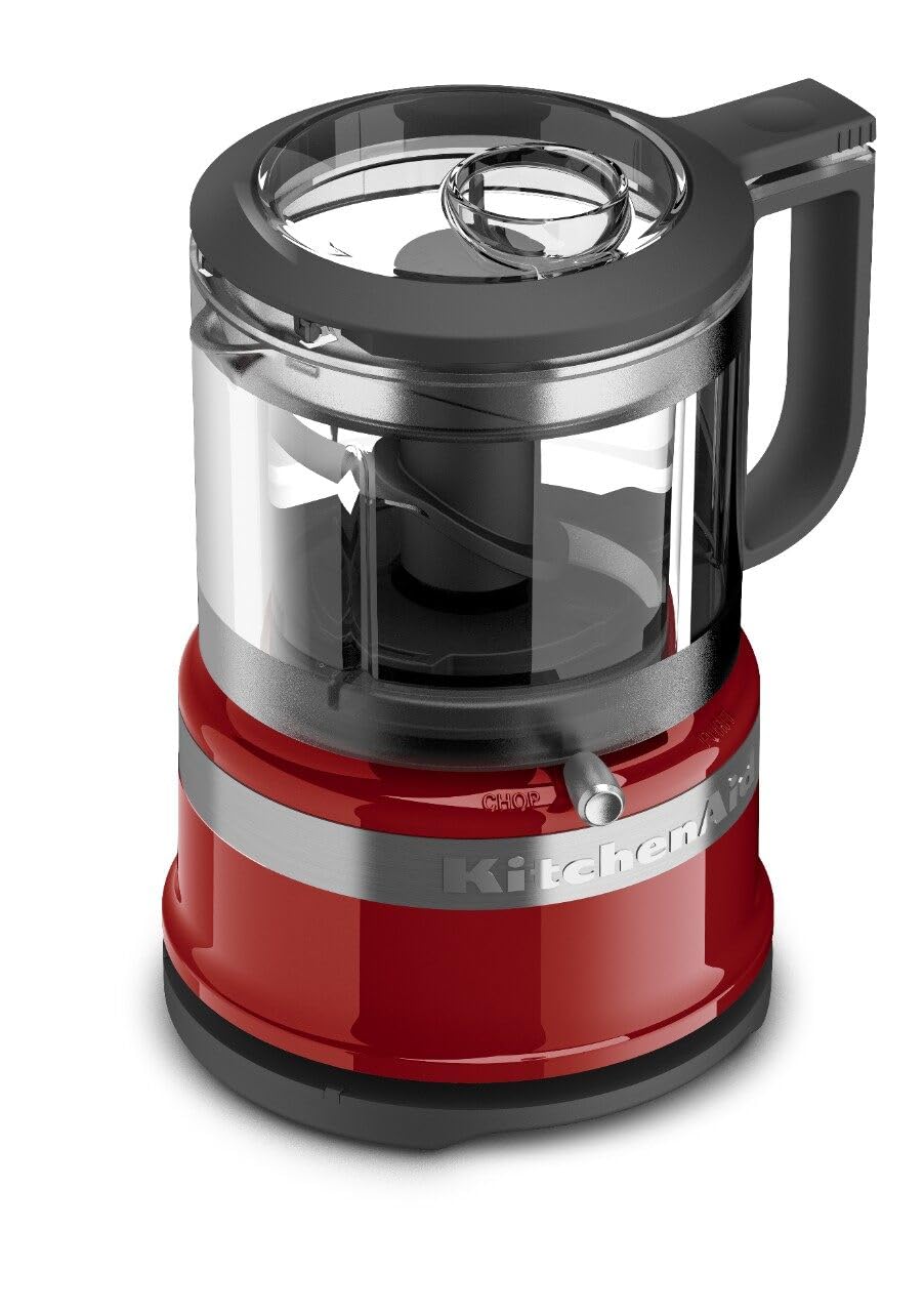 KitchenAid locking blade ensures safe pouring during chopping.
