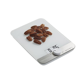 KitchenAid KQ908 glass top surface is smooth and easy to wipe clean.