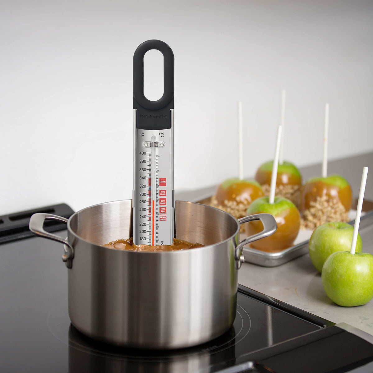 KitchenAid large reading dial shows Fahrenheit and Celsius at a glance.
