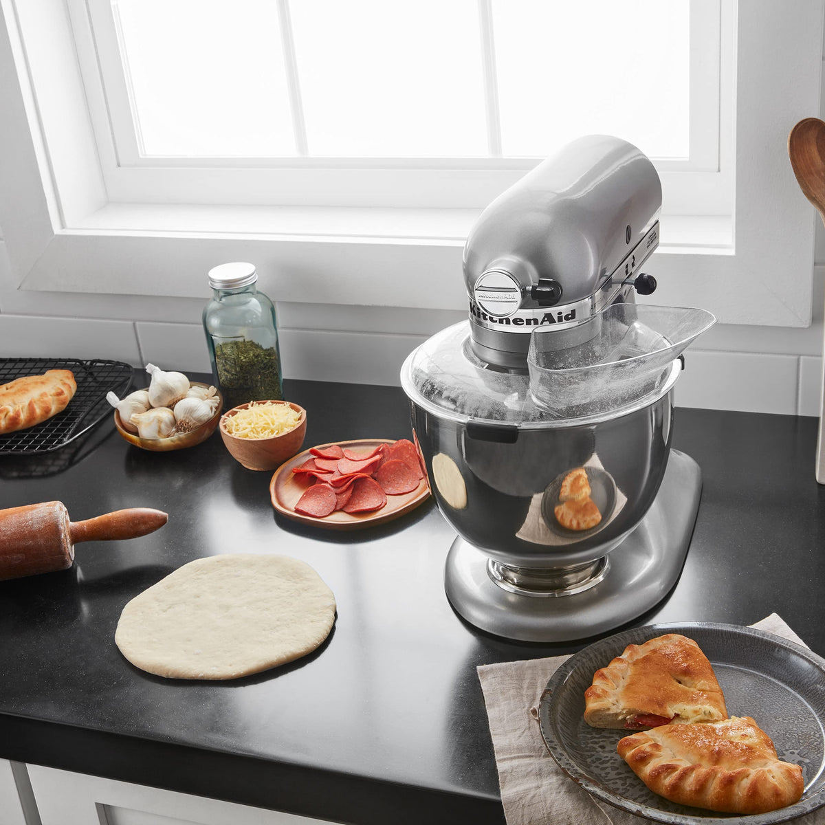 KitchenAid tilt-head mixer compatibility up to 4.5–5 qt with stainless steel bowls