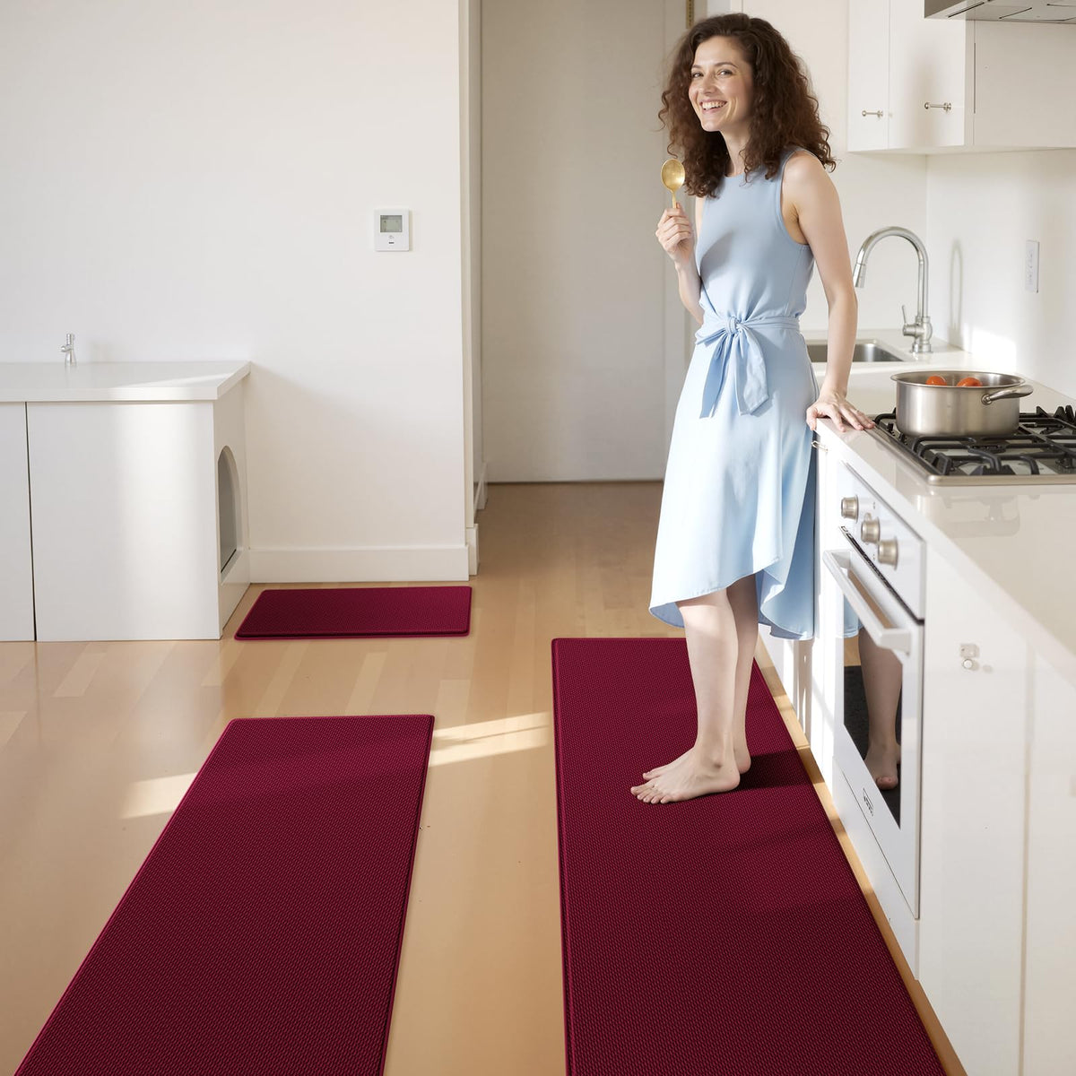 KitchenClouds anti-fatigue mats ideal for long standing at office desk.