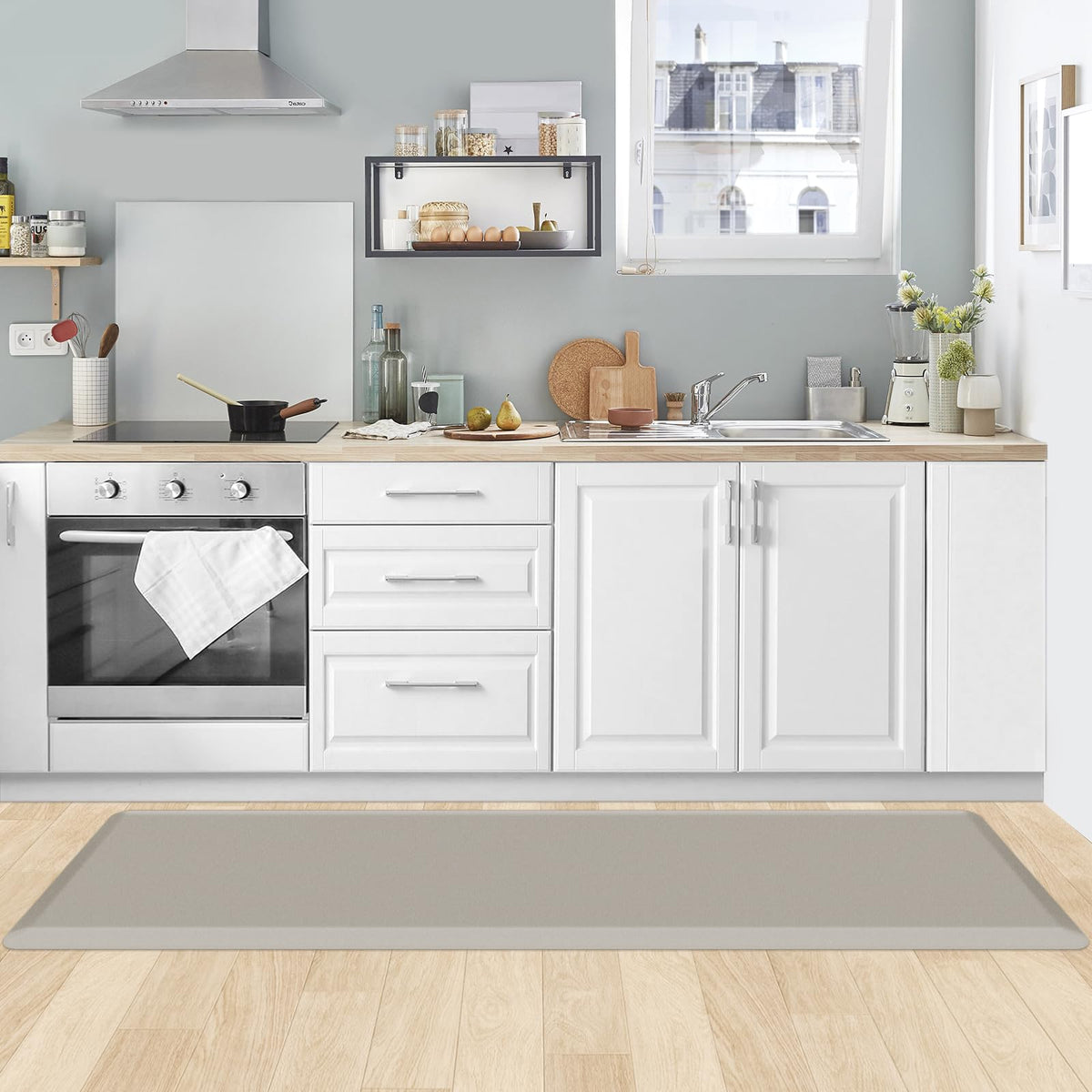 KitchenClouds Kitchen Mat easy-clean feature enables quick wipe after cooking.
