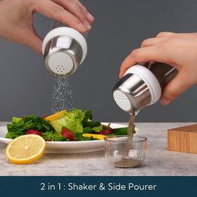 KITCHENDAO built-in lid with measuring marks protects contents and doubles as a cup