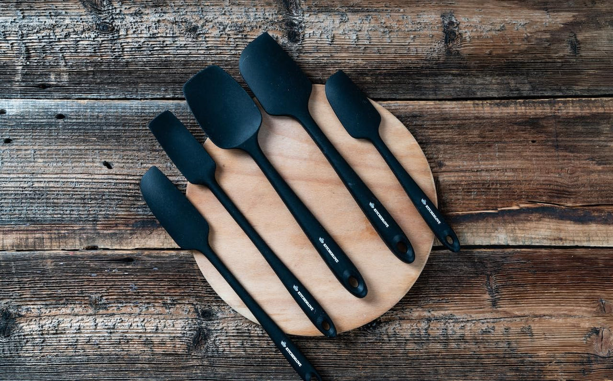 KITCHENLOVE dishwasher-safe spatulas for easy cleaning after cooking.