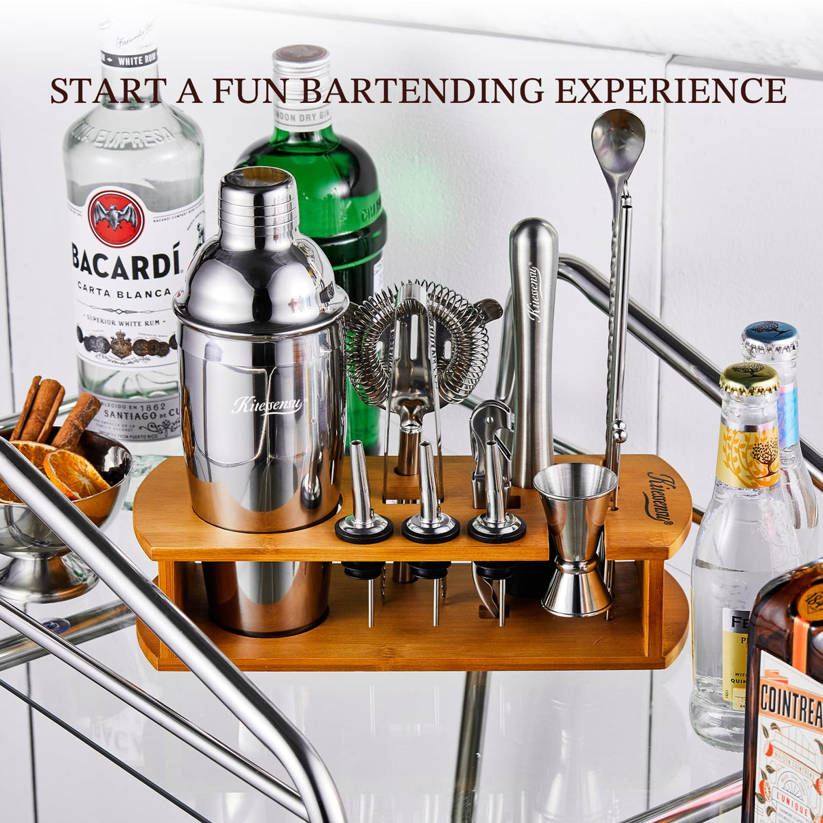 KITESSENSU strainer catches ice and pulp for smooth pours.
