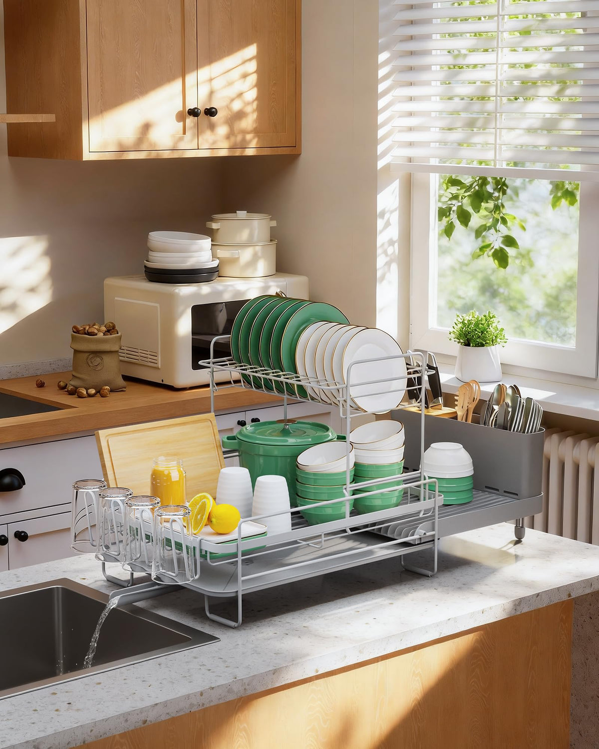 Kitsure wide-application rack with compartments for varied dishware