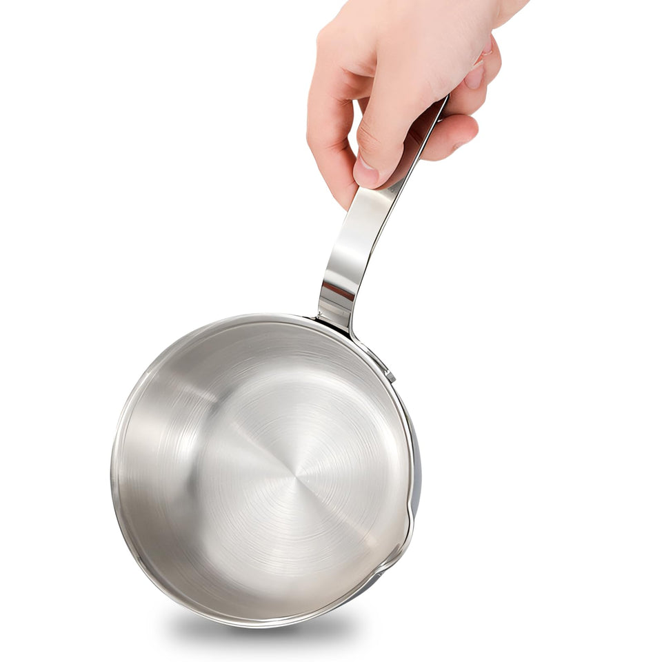 Kloahmo butter warmer with pour spout for spill-free butter melting.