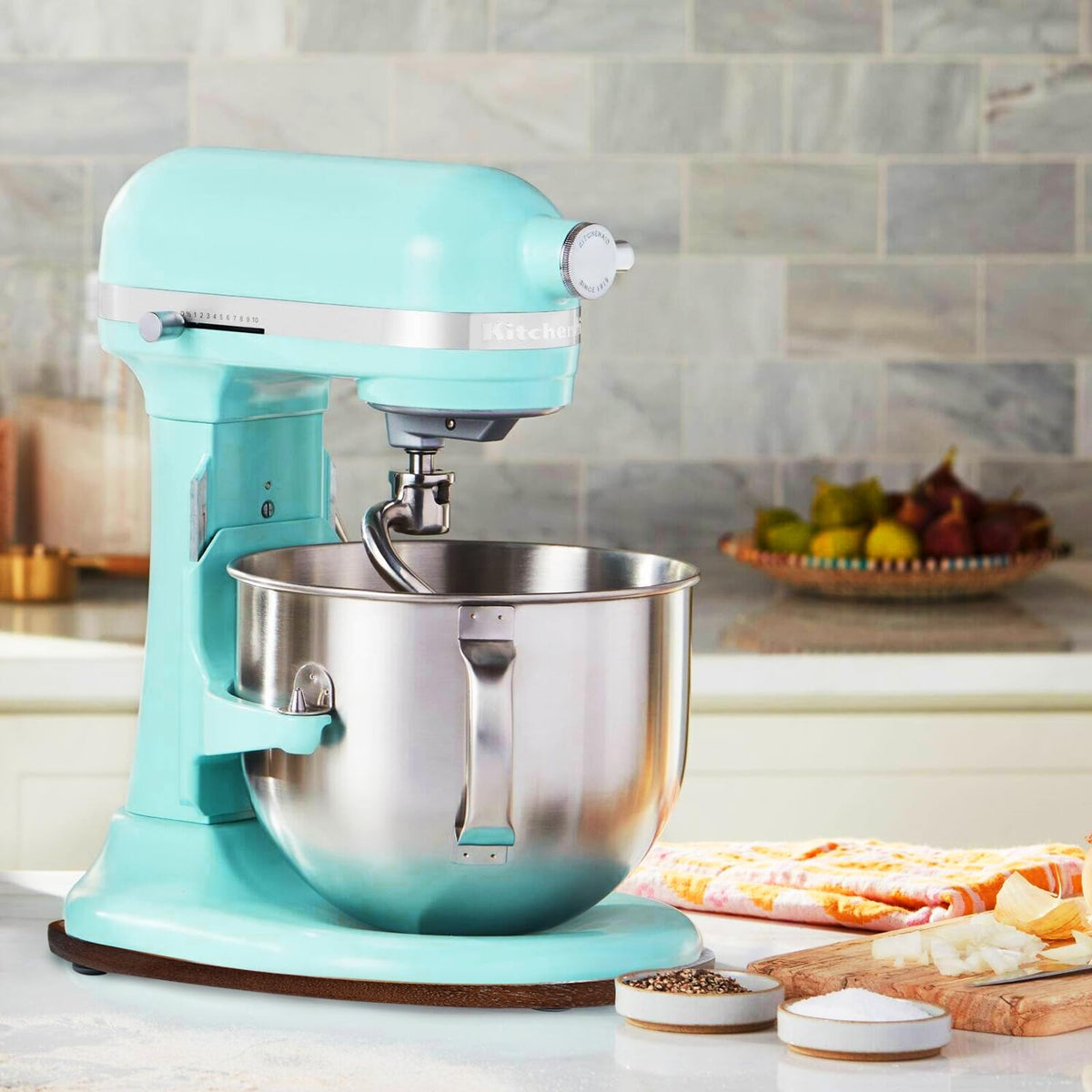 Klxuyuo gift-ready slider mat makes a practical kitchen present.
