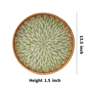 Kmelep gift-ready tray perfect for holidays and special occasions.