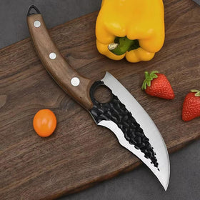 KNIFAST wooden-handle grip emphasizes comfort and control during meal prep