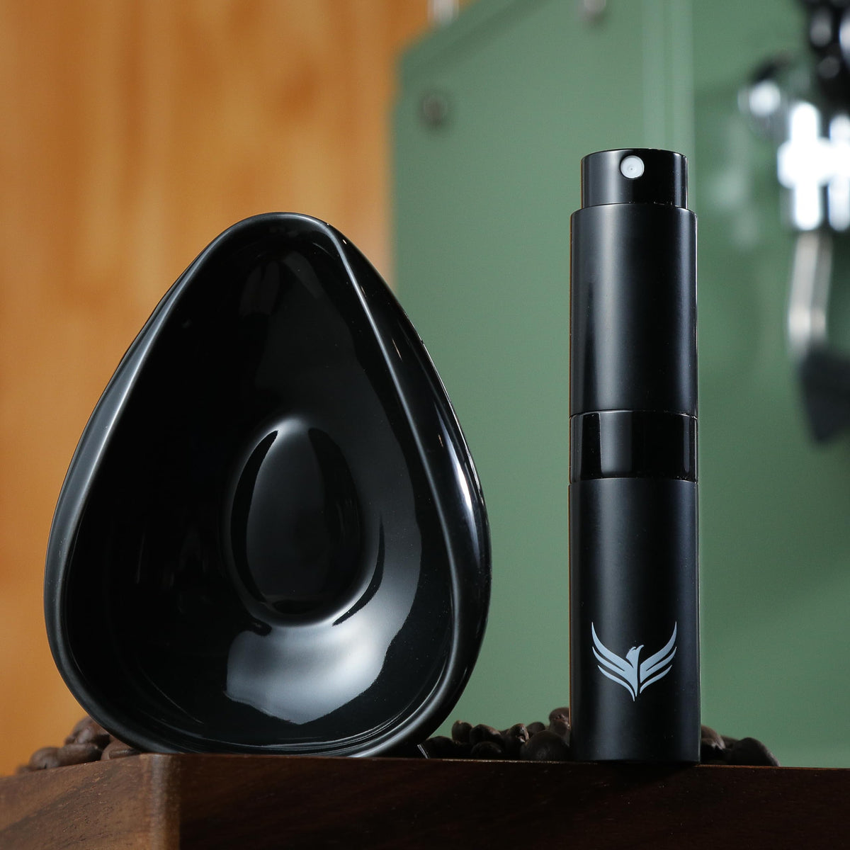 KNODOS barista essentials set adds professional flair to your brew station.