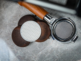 KNODOS ultra-thin 0.8mm puck screen showing sleek finish