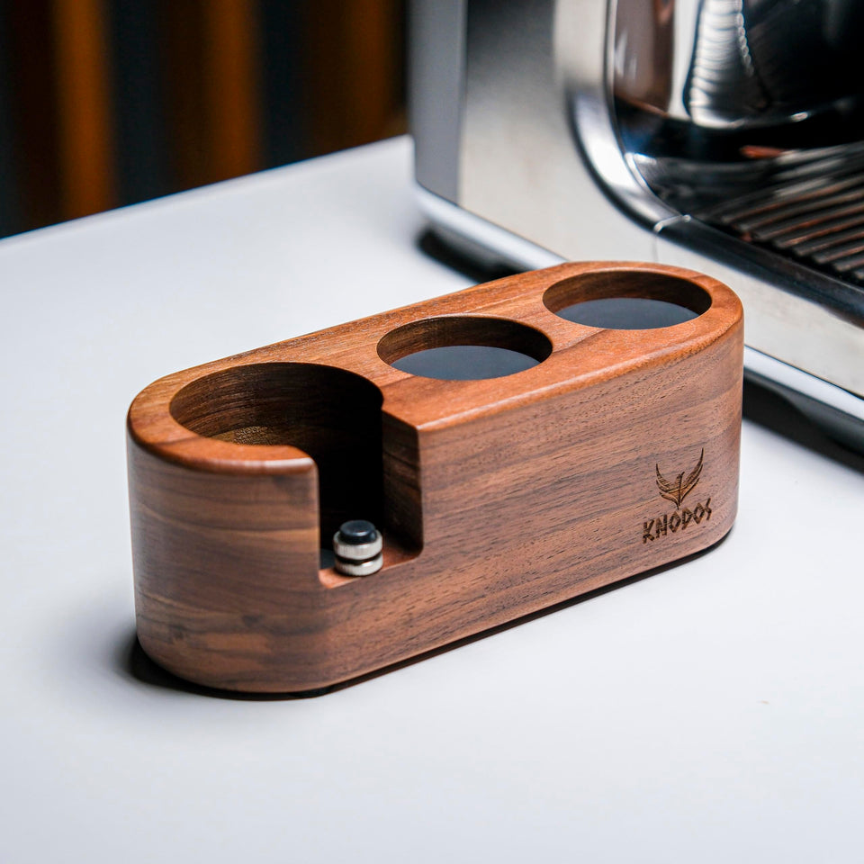 KNODOS espresso tamping station 54mm with rosewood finish supports stable tamping