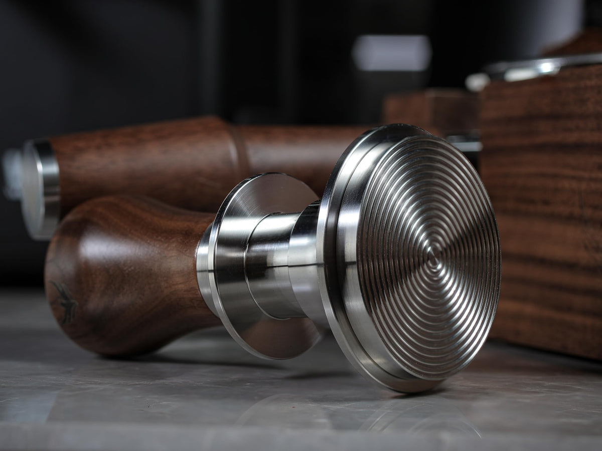 KNODOS gift pack includes portafilter keychain for espresso lovers