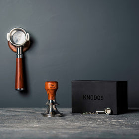 KNODOS 3 interchangeable springs offer customizable tamp pressure.