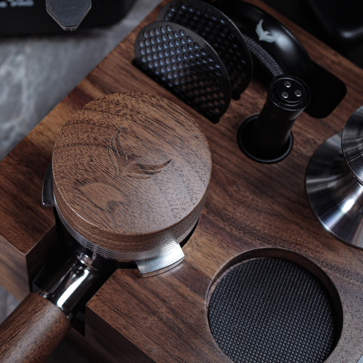 Professional-grade KNODOS tool ideal for cafes and home baristas