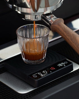 KNODOS compact scale saves space on small counters beside your setup