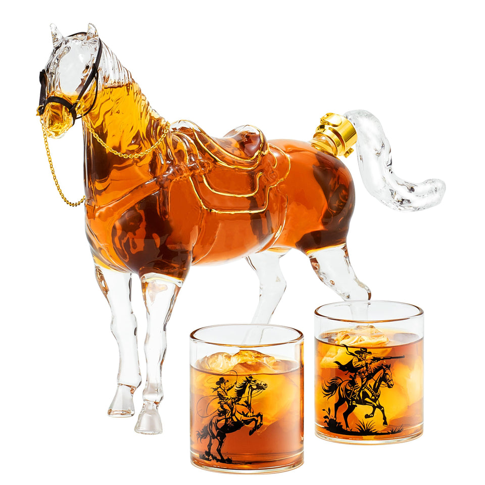 Kollea horse whiskey decanter with Western motif enhances your home bar presentation.
