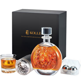 Kollea lion-engraved whiskey decanter with crystal stopper enhances the home bar