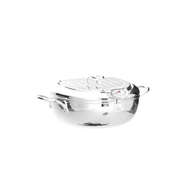 KOMONG deep fry pot with V-shape pour mouth for easy oil transfer.