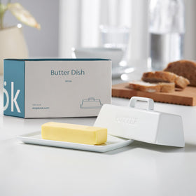 KooK butter dish inner ridge secures the lid for stability.