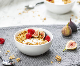 KooK durable stoneware bowls resist odors and stains