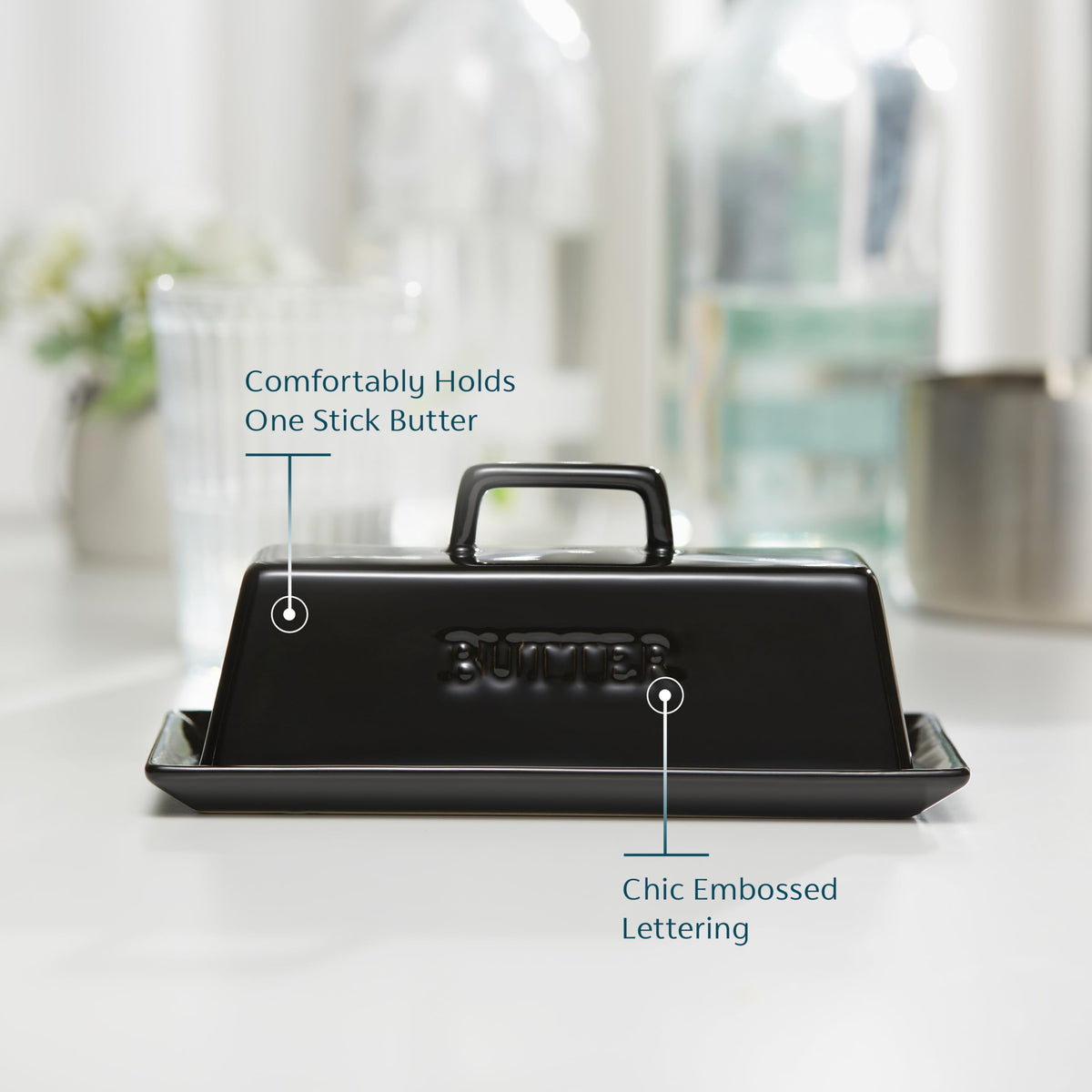 KooK butter dish lid-handle for easy lifting and secure lid position.