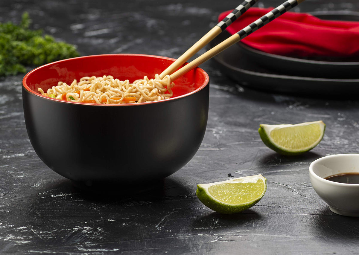 KooK ramen bowl with matte base for stable gripping of hot soups.